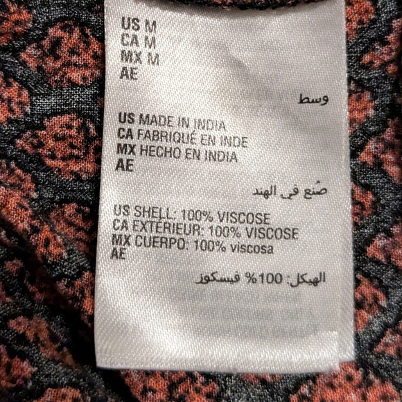 Style & Co. Medium Women's Black and Brown Patterned Top EUC - Picture 4 of 5